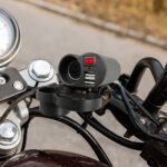 Cargador Universal Usb Y Encendedor 12v Para Moto Tapa Negro - Imagen 8