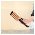 Buclera Rizador Ondulador Ondas Triple Barril Boma Bm-823 Color Dorado Oscuro - Imagen 3